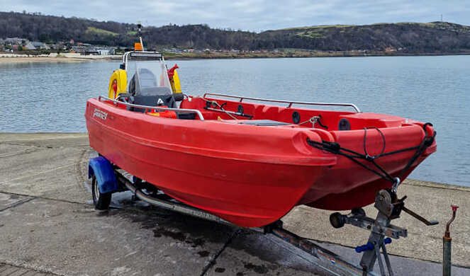 Pioner Multi Boat Hire UK